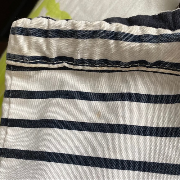 GAP STRIPED BEACH BAG / BACKPACK - Picture 13 of 16